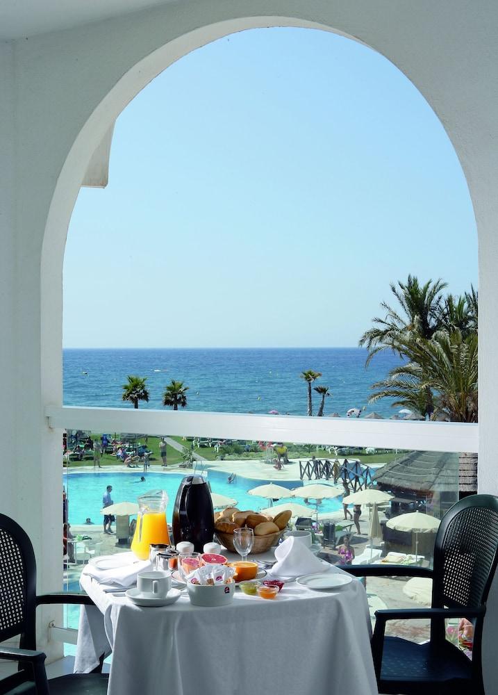 Apart-hotel Ona Marinas De