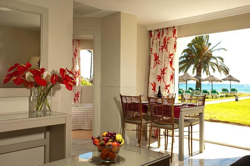 Ona Marinas De Aparthotel 4*